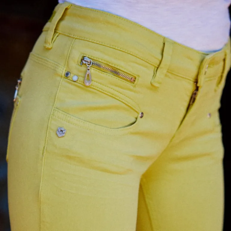 Jean 7-8 éme Freeman T Porter Alexa Cropped magic color jaune