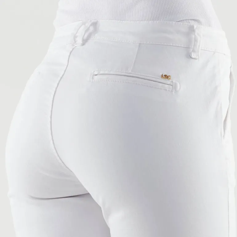 Pantalon chino Le Temps des Cerises modèle Lidy blanc
