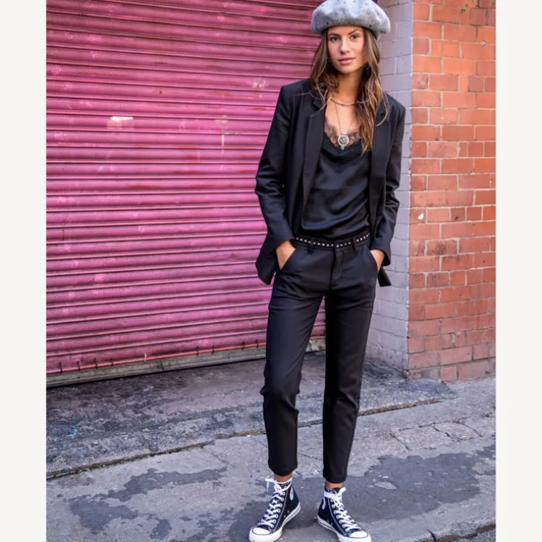 Pantalon city noir Freeman T Porter femme modèle Claudia